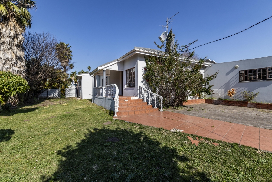 To Let 3 Bedroom Property for Rent in Selborne Eastern Cape